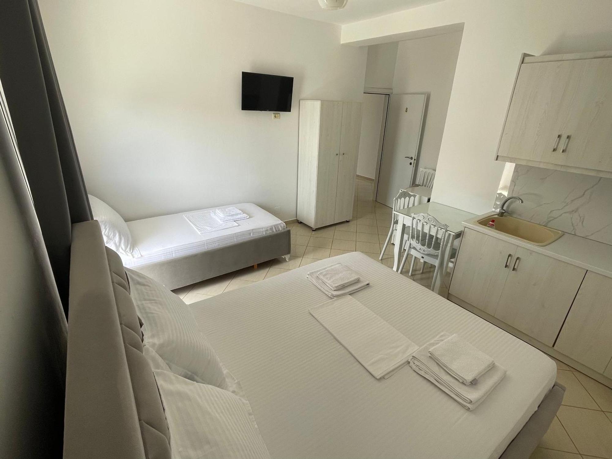 Joni Apartments Ksamil Exterior photo