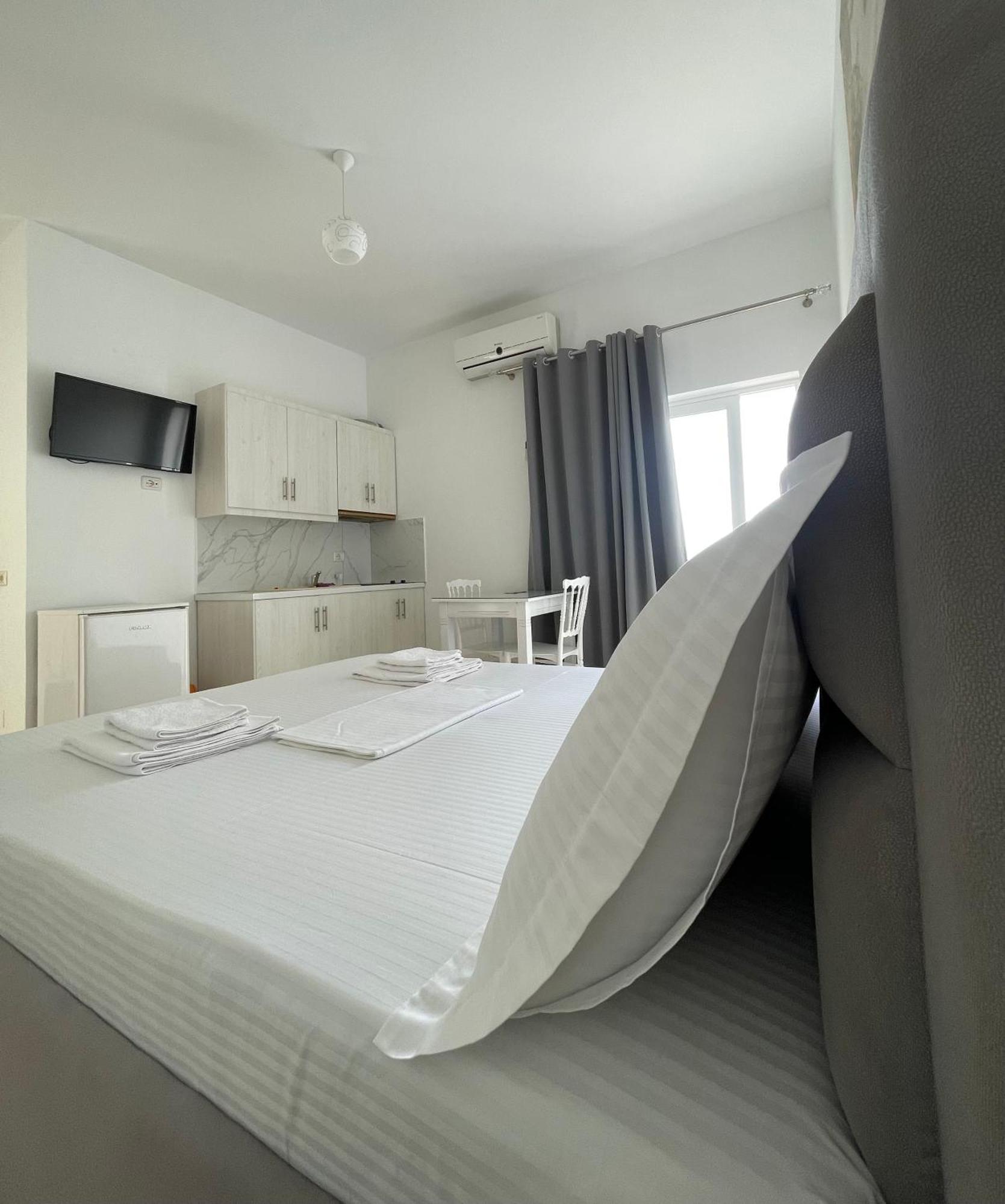 Joni Apartments Ksamil Exterior photo